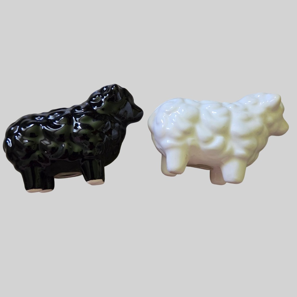 Black & White Sheep Salt & Pepper Shakers Rubber Stopper Ceramic Farm Animals